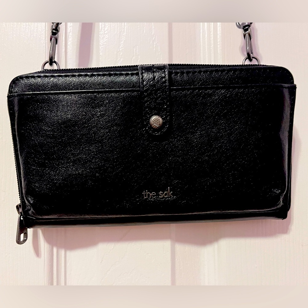 The Sak Redwood 3 in 1 wallet/clutch/purse, Like New!